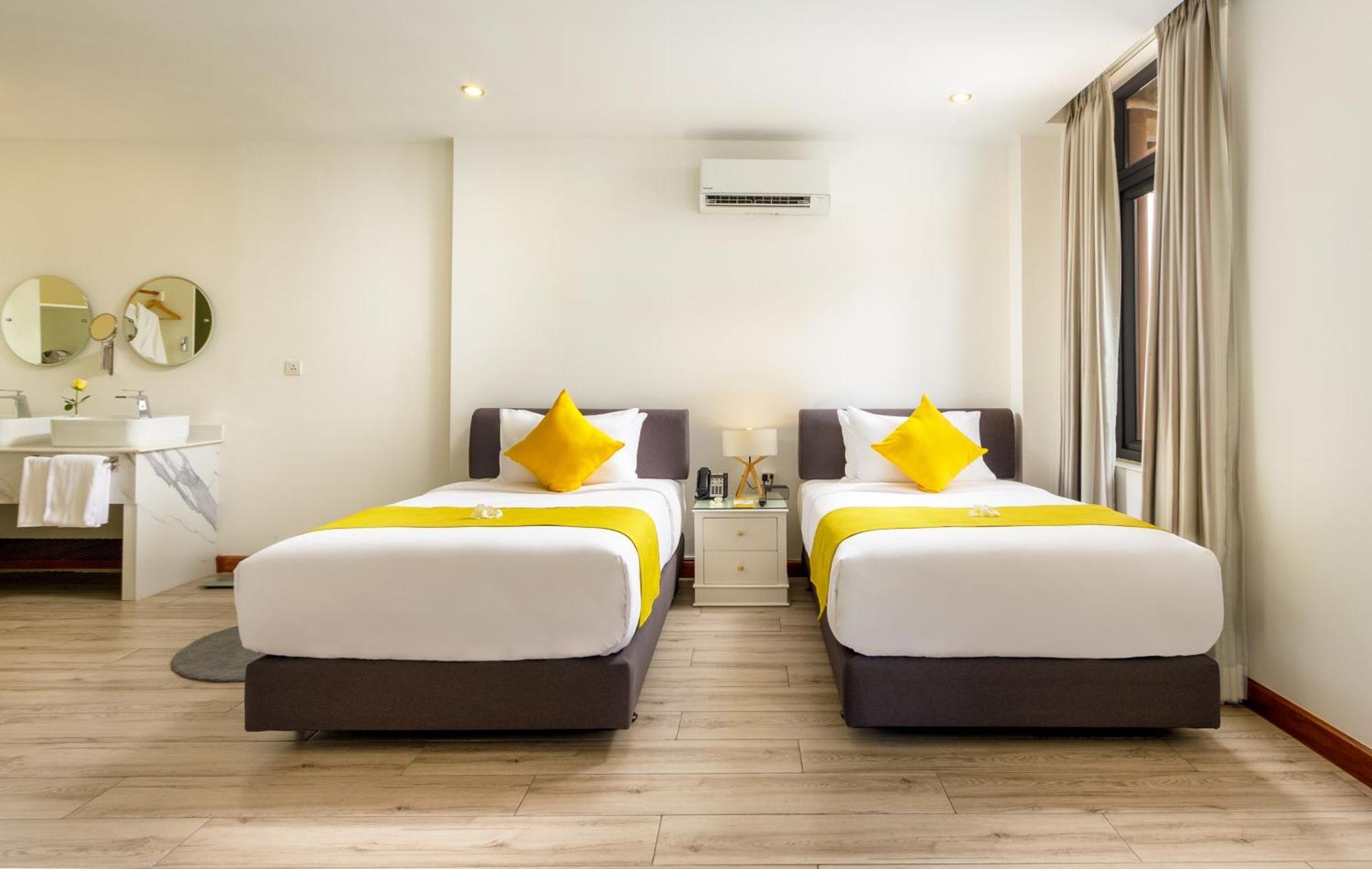 Jaya Suites Hotel Phnompen Kültér fotó