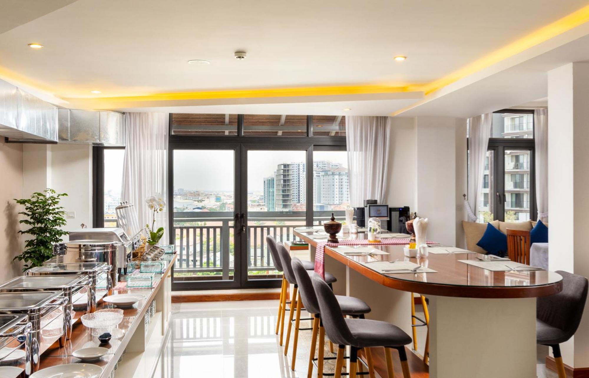 Jaya Suites Hotel Phnompen Kültér fotó