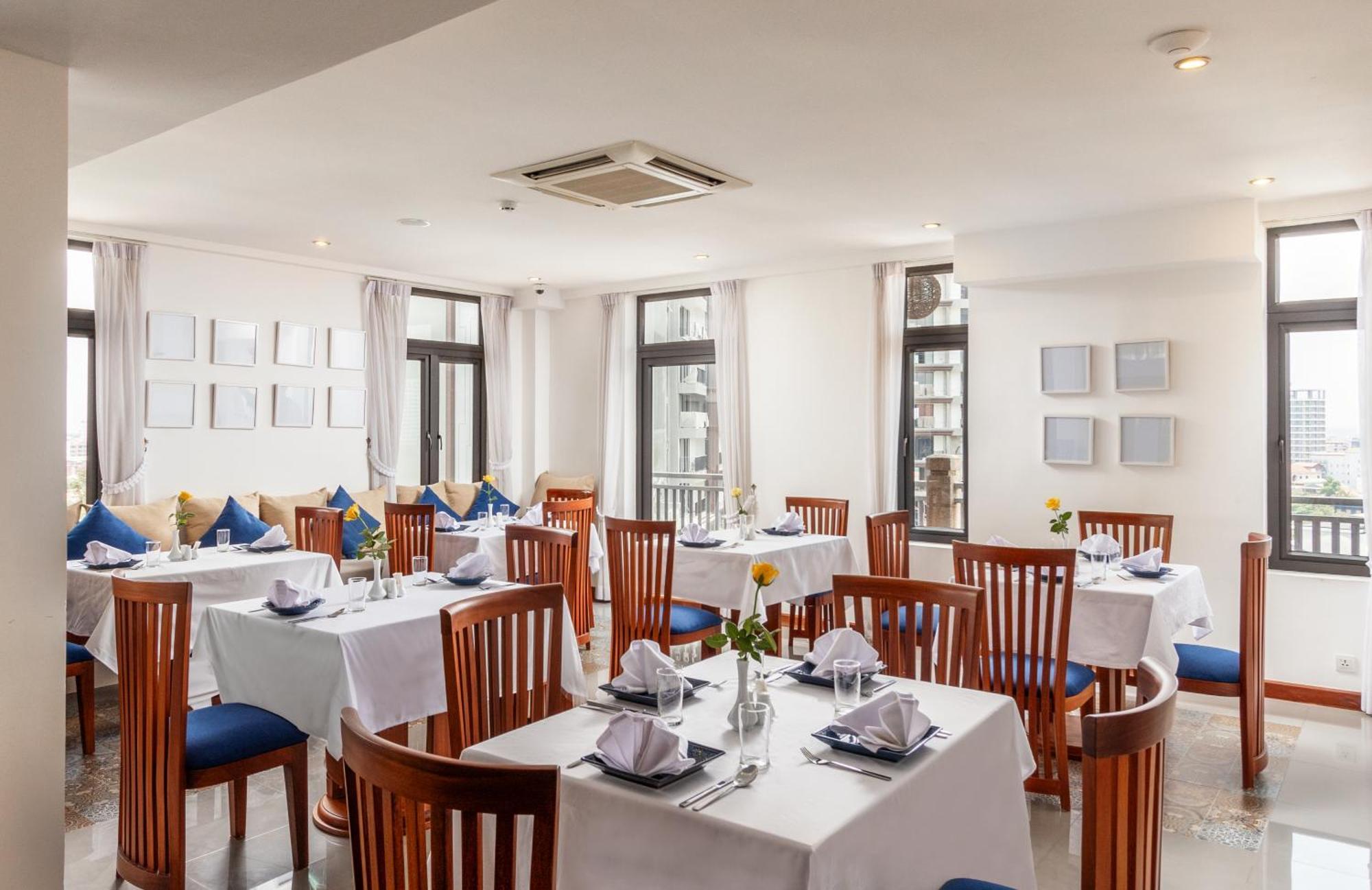 Jaya Suites Hotel Phnompen Kültér fotó