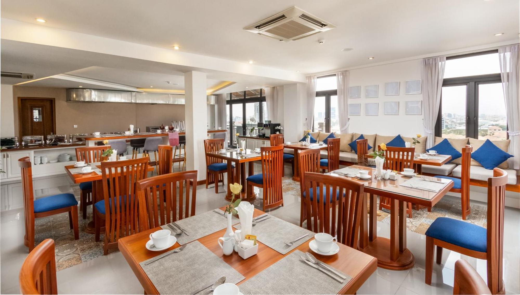 Jaya Suites Hotel Phnompen Kültér fotó