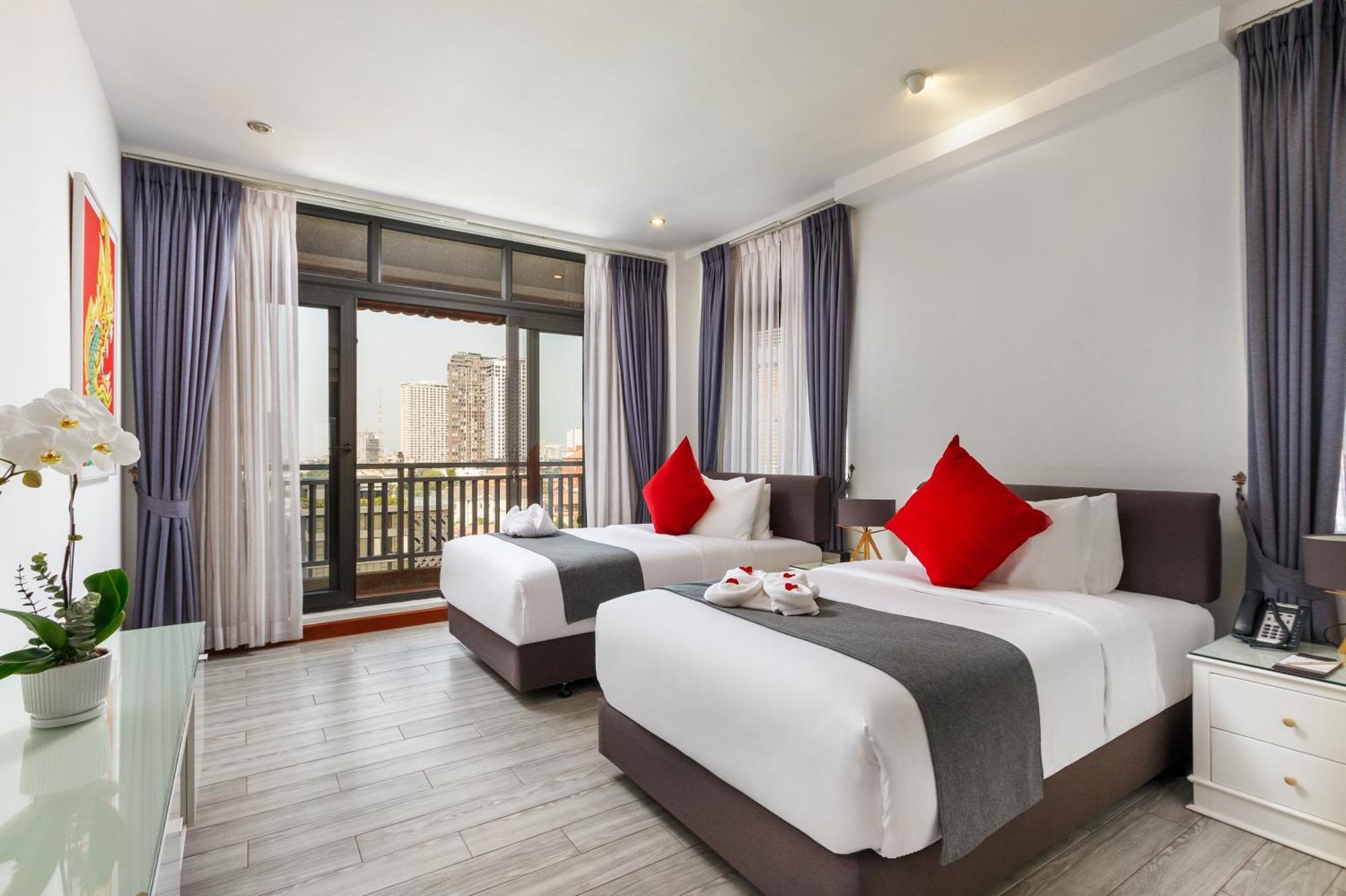 Jaya Suites Hotel Phnompen Kültér fotó