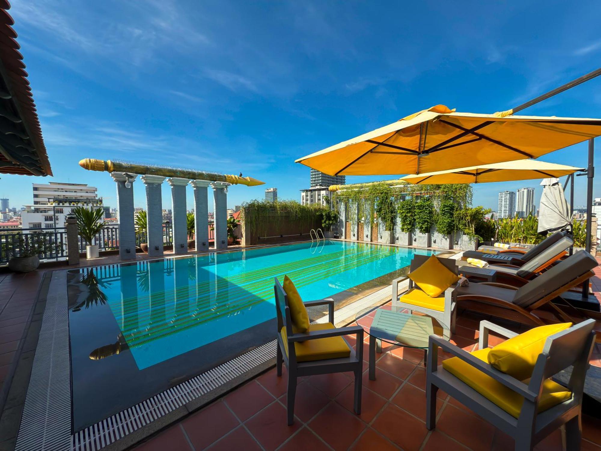 Jaya Suites Hotel Phnompen Kültér fotó