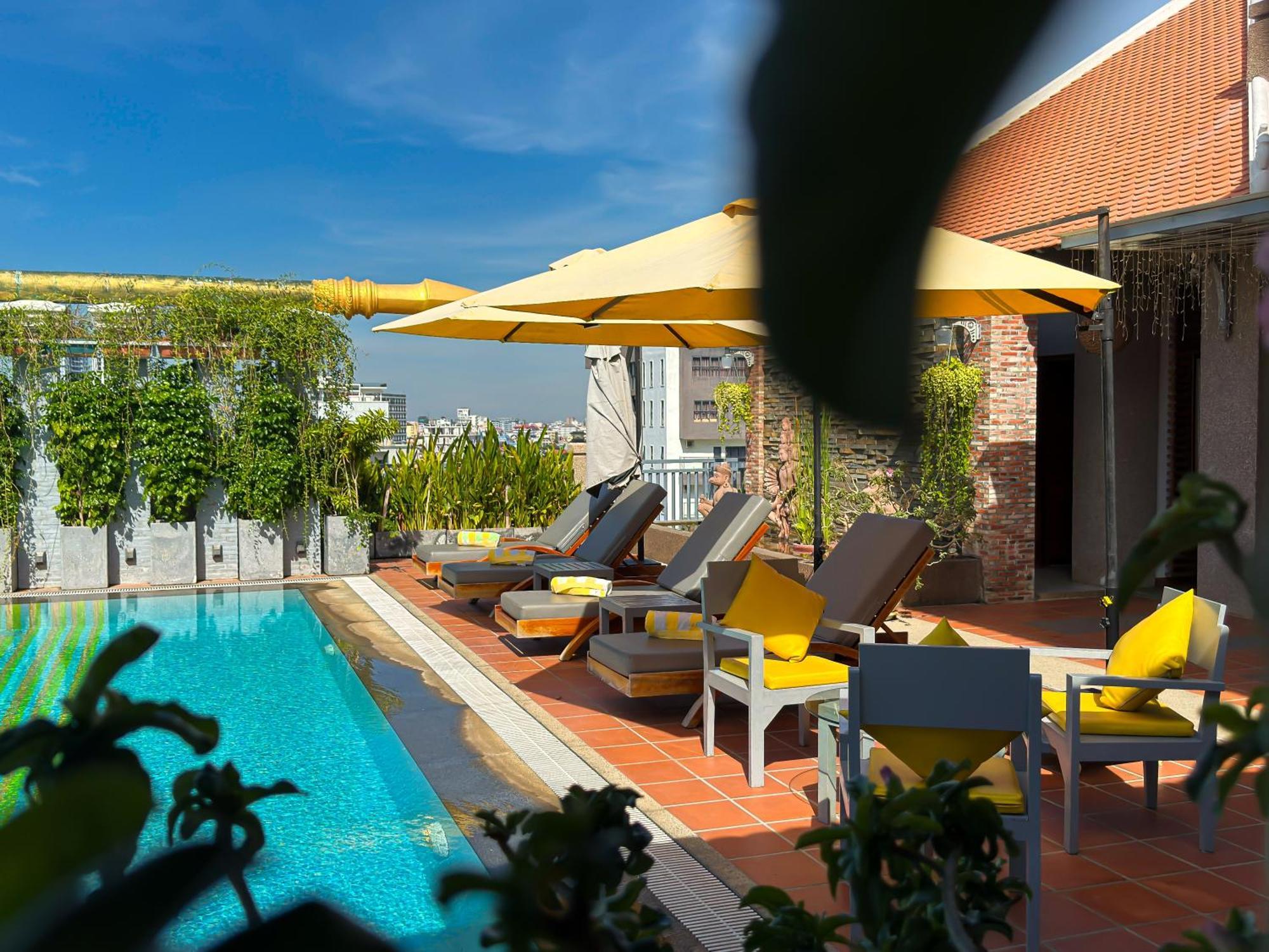 Jaya Suites Hotel Phnompen Kültér fotó